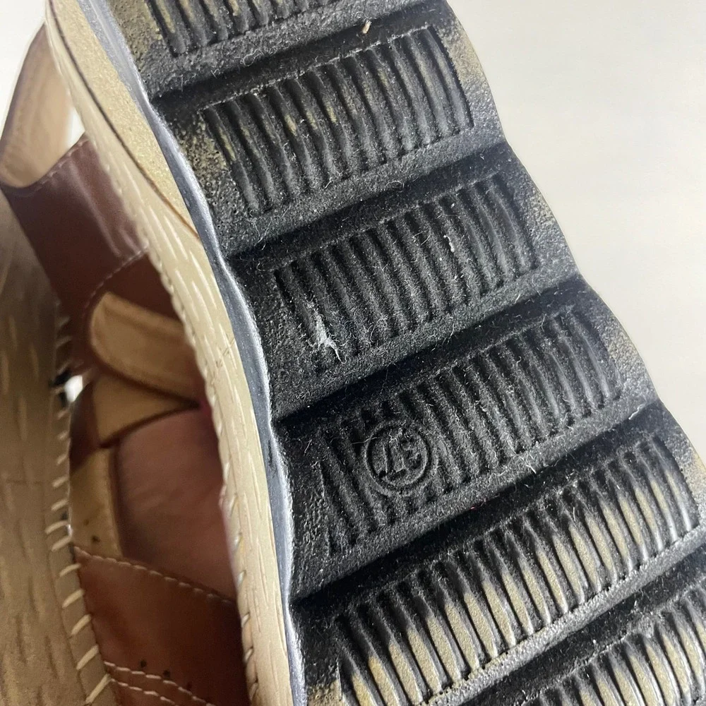 Heart's Comfort Brown‎ Wedge Sandals Laser Cut Floral Whipstitch Womens 7